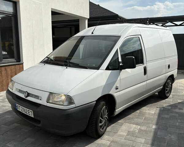 Белый Фиат Скудо, объемом двигателя 1.9 л и пробегом 364 тыс. км за 2999 $, фото 1 на Automoto.ua
