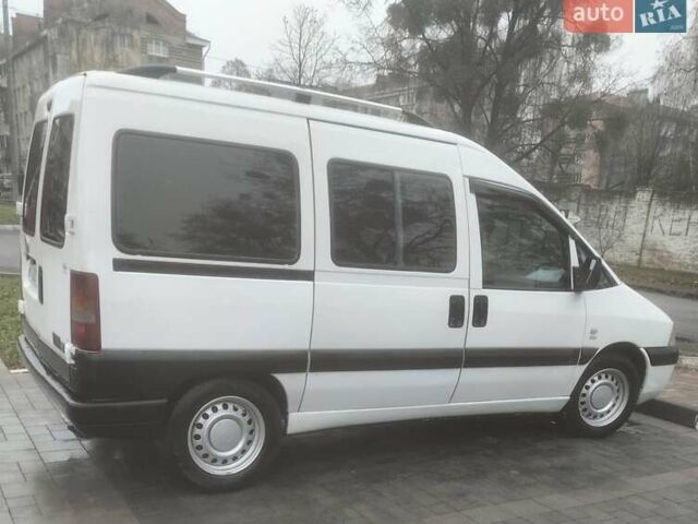 Белый Фиат Скудо, объемом двигателя 2 л и пробегом 320 тыс. км за 4100 $, фото 1 на Automoto.ua