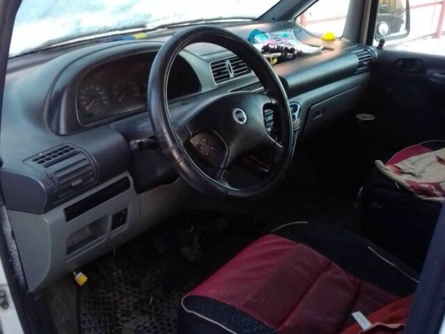 Белый Фиат Скудо, объемом двигателя 2 л и пробегом 250 тыс. км за 3333 $, фото 1 на Automoto.ua