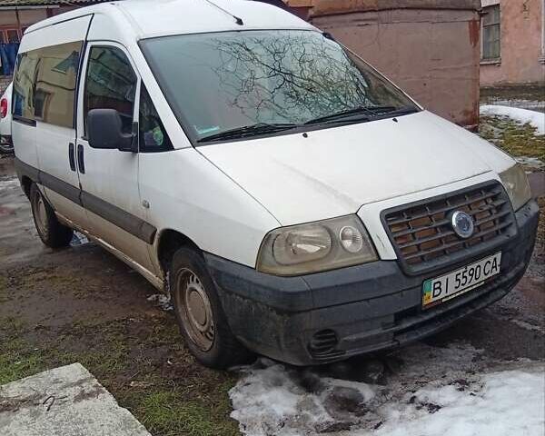 Белый Фиат Скудо, объемом двигателя 2 л и пробегом 300 тыс. км за 5000 $, фото 1 на Automoto.ua