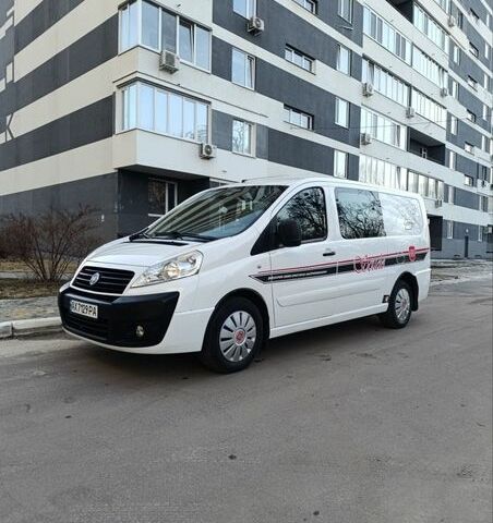 Белый Фиат Скудо, объемом двигателя 2 л и пробегом 297 тыс. км за 6400 $, фото 1 на Automoto.ua