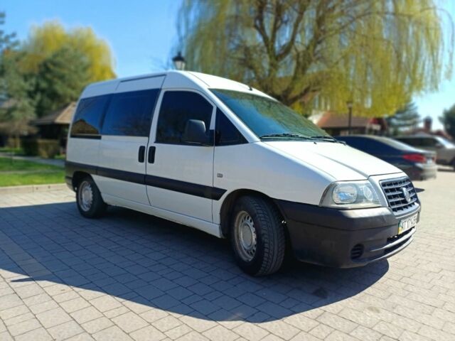 Белый Фиат Скудо, объемом двигателя 2 л и пробегом 312 тыс. км за 4500 $, фото 1 на Automoto.ua