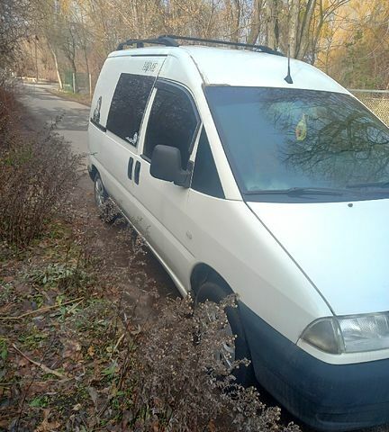 Білий Фіат Скудо, об'ємом двигуна 19 л та пробігом 280 тис. км за 2650 $, фото 1 на Automoto.ua