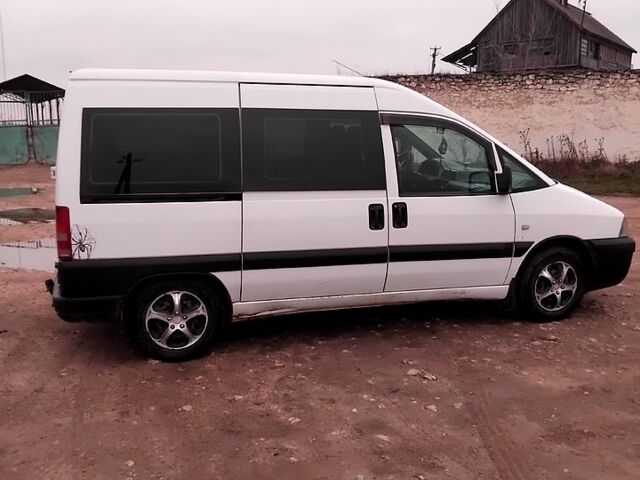 Білий Фіат Скудо, об'ємом двигуна 1.9 л та пробігом 324 тис. км за 4800 $, фото 1 на Automoto.ua