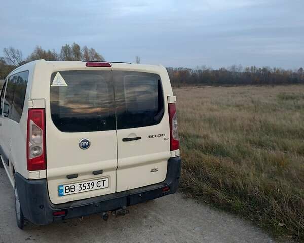 Бежевый Фиат Скудо, объемом двигателя 2 л и пробегом 400 тыс. км за 6200 $, фото 1 на Automoto.ua