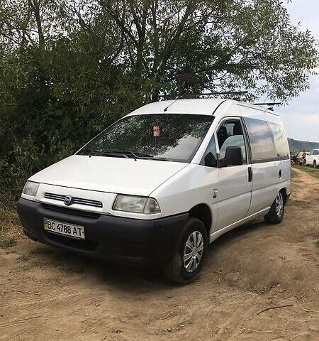 Білий Фіат Скудо пас., об'ємом двигуна 1.9 л та пробігом 260 тис. км за 4600 $, фото 1 на Automoto.ua