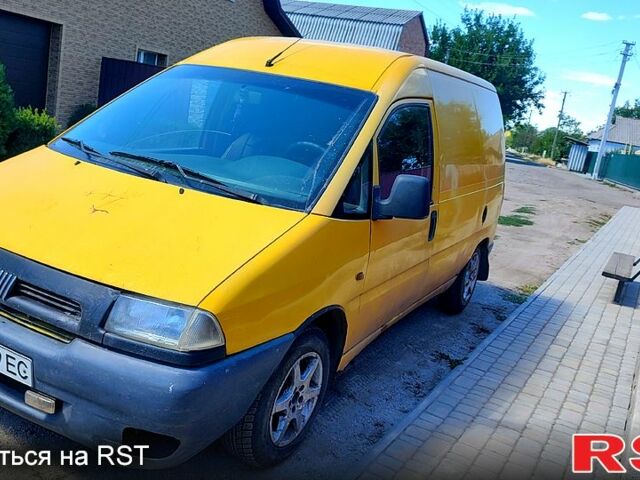 Желтый Фиат Скудо, объемом двигателя 1.9 л и пробегом 497 тыс. км за 1920 $, фото 1 на Automoto.ua