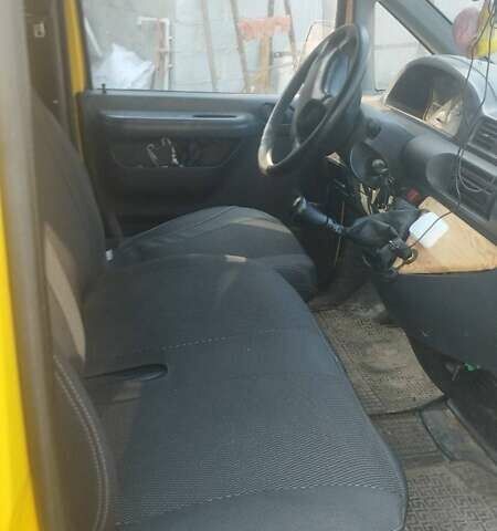 Желтый Фиат Скудо, объемом двигателя 0 л и пробегом 300 тыс. км за 2500 $, фото 1 на Automoto.ua