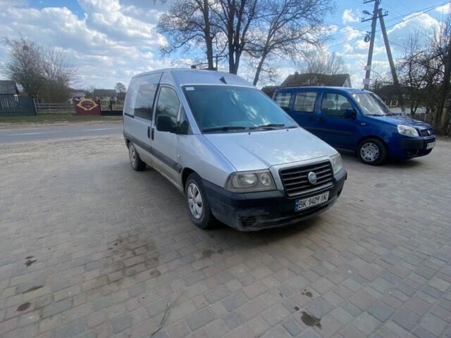 Серый Фиат Скудо, объемом двигателя 2 л и пробегом 400 тыс. км за 3200 $, фото 1 на Automoto.ua