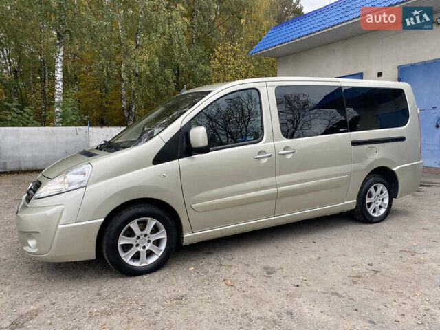 Серый Фиат Скудо, объемом двигателя 2 л и пробегом 237 тыс. км за 12400 $, фото 1 на Automoto.ua