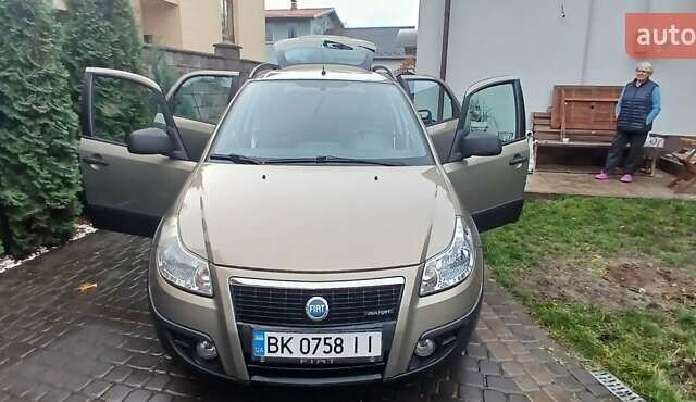 Серый Фиат Седичи, объемом двигателя 1.9 л и пробегом 148 тыс. км за 5600 $, фото 1 на Automoto.ua