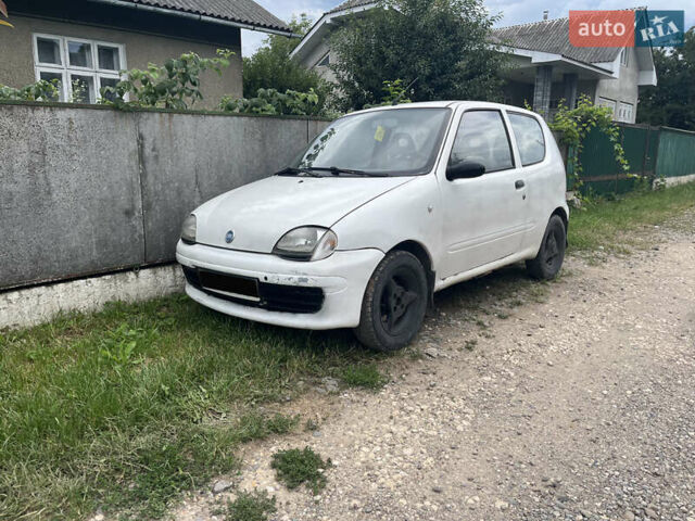 Белый Фиат Сейченто, объемом двигателя 1.1 л и пробегом 222 тыс. км за 1500 $, фото 1 на Automoto.ua
