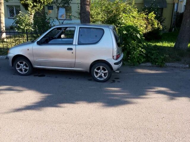 Сірий Фіат Сейченто, об'ємом двигуна 0.9 л та пробігом 190 тис. км за 1699 $, фото 1 на Automoto.ua