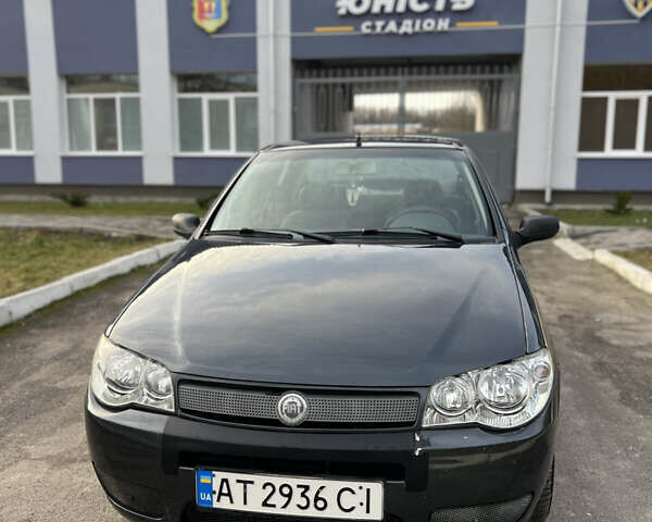 Серый Фиат Сиена, объемом двигателя 1.2 л и пробегом 235 тыс. км за 2550 $, фото 1 на Automoto.ua