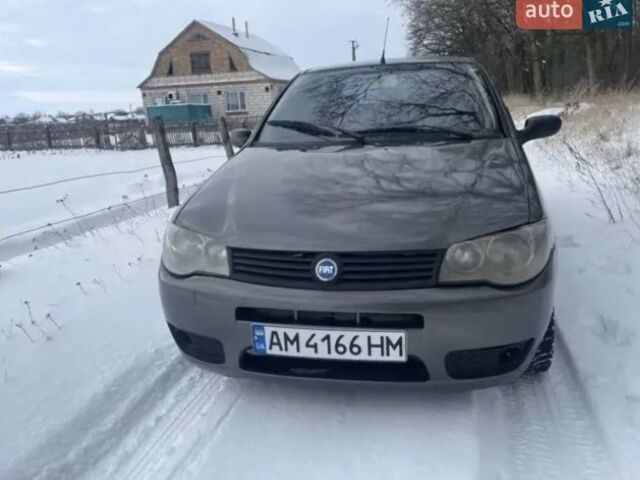 Серый Фиат Сиена, объемом двигателя 1.2 л и пробегом 306 тыс. км за 2800 $, фото 1 на Automoto.ua