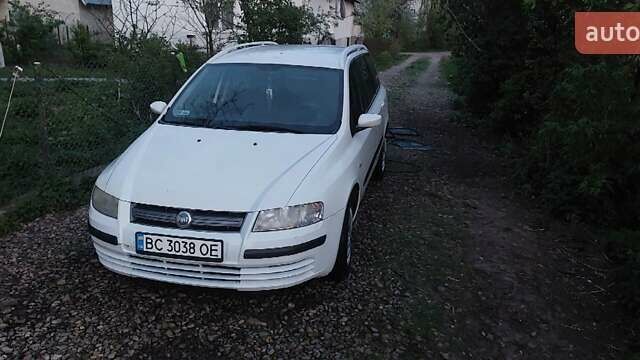 Белый Фиат Стило, объемом двигателя 1.91 л и пробегом 310 тыс. км за 3100 $, фото 1 на Automoto.ua
