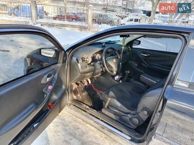 Чорний Фіат Стіло, об'ємом двигуна 2.4 л та пробігом 276 тис. км за 3500 $, фото 1 на Automoto.ua
