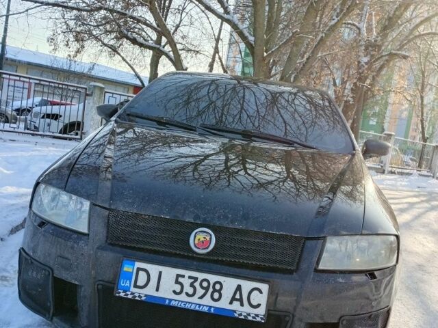 Чорний Фіат Стіло, об'ємом двигуна 2.4 л та пробігом 276 тис. км за 3500 $, фото 1 на Automoto.ua