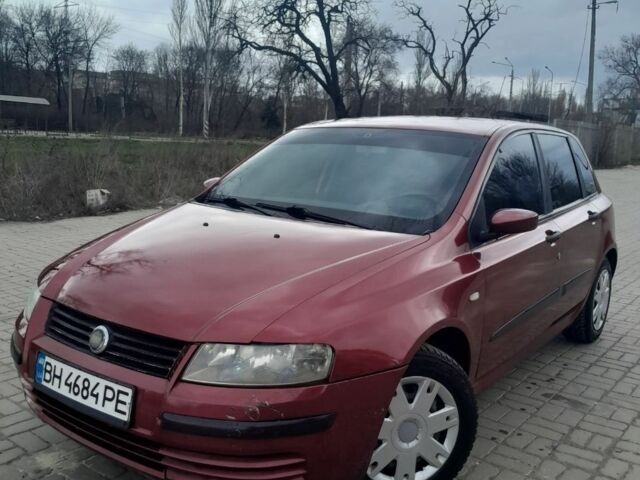 Червоний Фіат Стіло, об'ємом двигуна 1.2 л та пробігом 186 тис. км за 1918 $, фото 1 на Automoto.ua