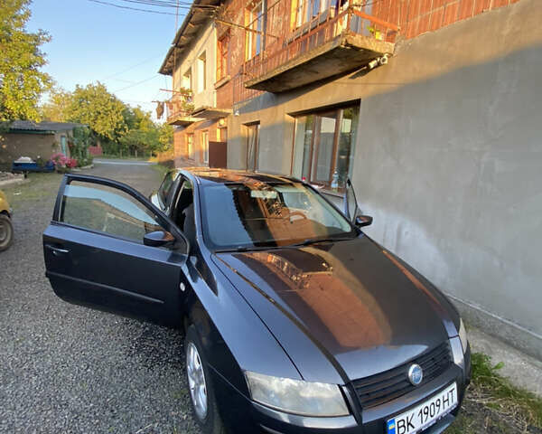 Фиат Стило, объемом двигателя 1.6 л и пробегом 175 тыс. км за 3000 $, фото 1 на Automoto.ua