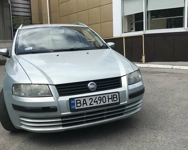 Фиат Стило, объемом двигателя 1.6 л и пробегом 275 тыс. км за 4000 $, фото 1 на Automoto.ua