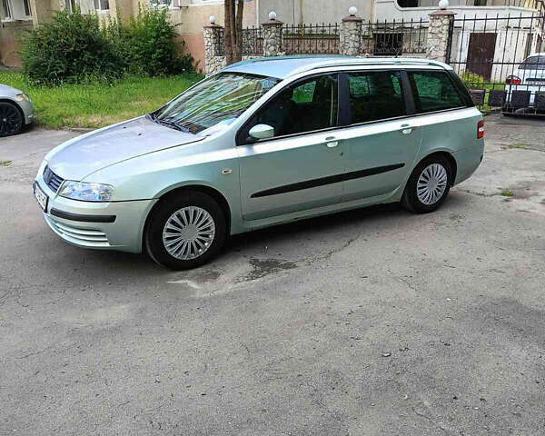 Серый Фиат Стило, объемом двигателя 1.6 л и пробегом 210 тыс. км за 3000 $, фото 1 на Automoto.ua