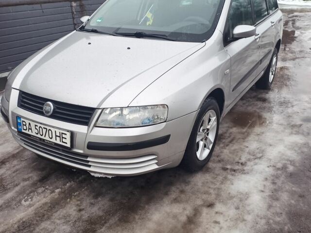 Серый Фиат Стило, объемом двигателя 0 л и пробегом 320 тыс. км за 2990 $, фото 1 на Automoto.ua