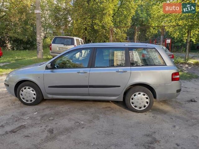 Серый Фиат Стило, объемом двигателя 1.4 л и пробегом 210 тыс. км за 3700 $, фото 1 на Automoto.ua