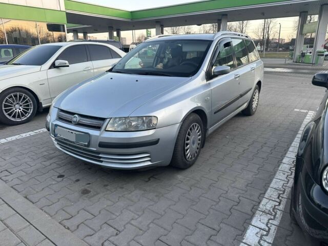 Серый Фиат Стило, объемом двигателя 1.9 л и пробегом 219 тыс. км за 4500 $, фото 1 на Automoto.ua