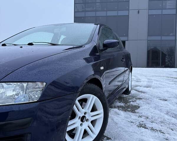 Синій Фіат Стіло, об'ємом двигуна 1.91 л та пробігом 196 тис. км за 3500 $, фото 1 на Automoto.ua