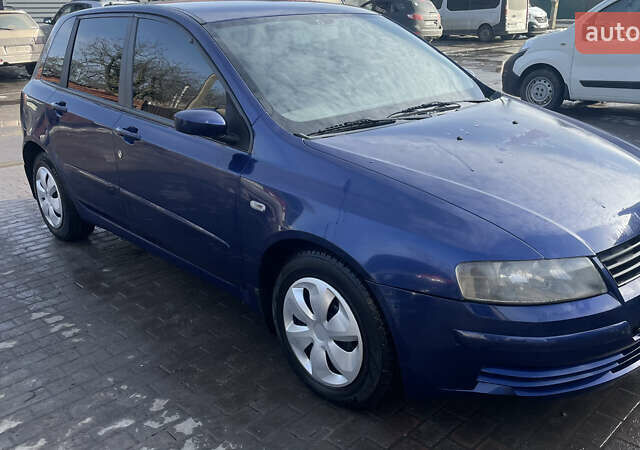 Синій Фіат Стіло, об'ємом двигуна 1.91 л та пробігом 200 тис. км за 3200 $, фото 1 на Automoto.ua