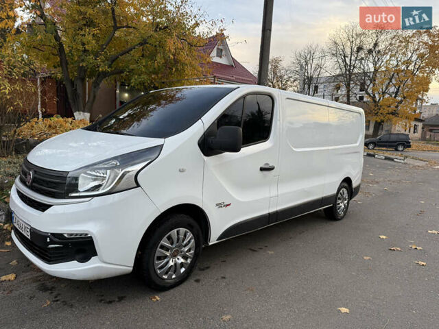 Белый Фиат Таленто, объемом двигателя 1.6 л и пробегом 185 тыс. км за 12500 $, фото 1 на Automoto.ua