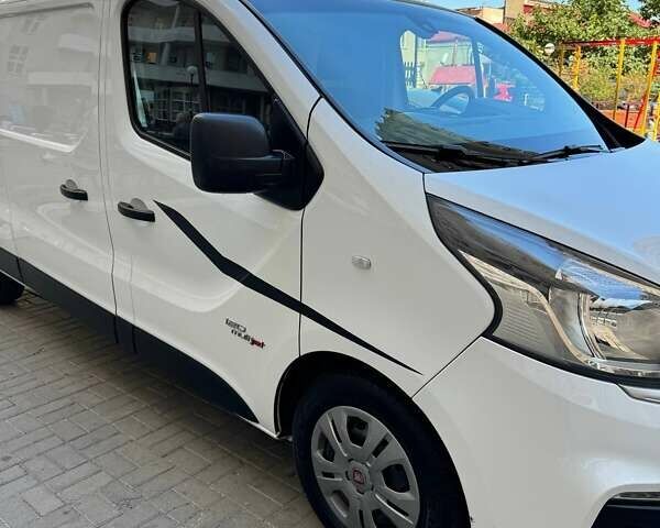 Белый Фиат Таленто, объемом двигателя 1.6 л и пробегом 206 тыс. км за 12500 $, фото 1 на Automoto.ua