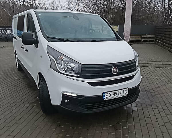 Белый Фиат Таленто, объемом двигателя 2 л и пробегом 199 тыс. км за 20900 $, фото 1 на Automoto.ua