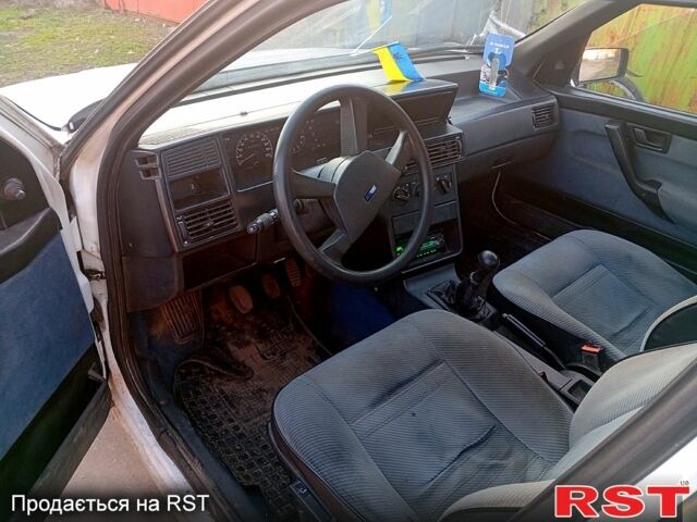 Білий Фіат Темпра, об'ємом двигуна 1.4 л та пробігом 0 тис. км за 800 $, фото 1 на Automoto.ua