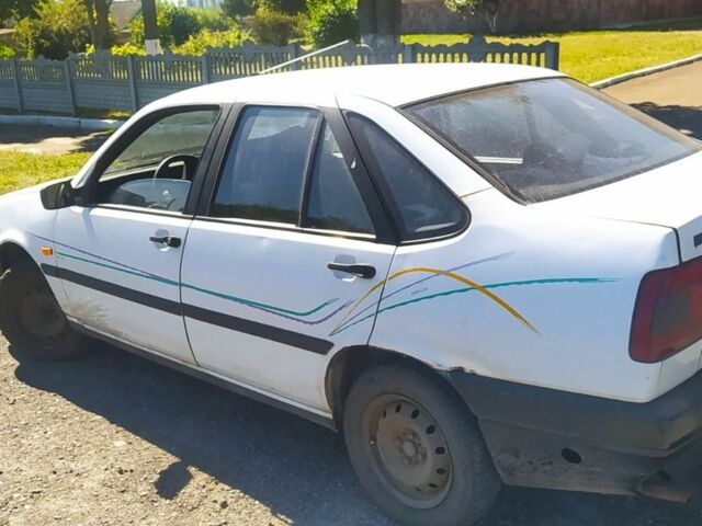 Фиат Темпра 1992 в Прилуках на Automoto.ua Белый Фиат Темпра, объемом двигателя 1.4 л и пробегом 250 тыс. км за 800 $, фото 1 на Automoto.ua