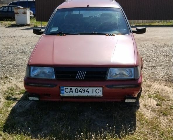 Красный Фиат Темпра, объемом двигателя 1.9 л и пробегом 4 тыс. км за 850 $, фото 1 на Automoto.ua