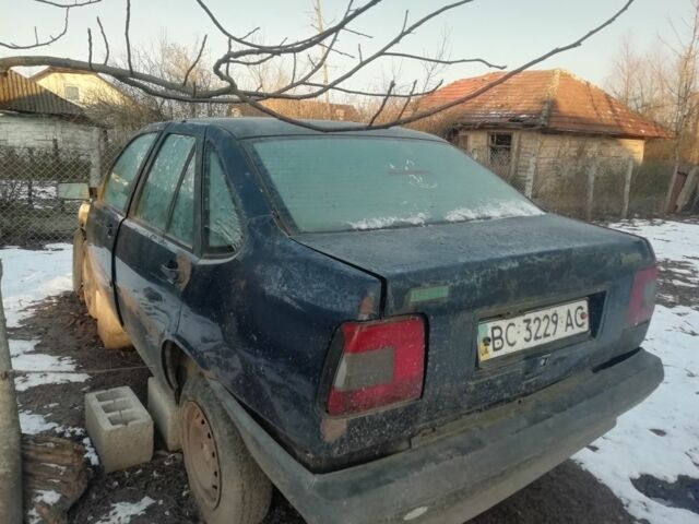 Синій Фіат Темпра, об'ємом двигуна 1.6 л та пробігом 200 тис. км за 500 $, фото 1 на Automoto.ua
