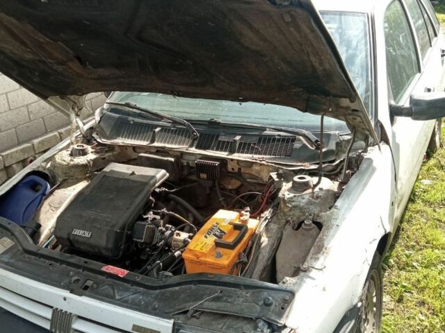 Белый Фиат Типо, объемом двигателя 1.4 л и пробегом 260 тыс. км за 478 $, фото 1 на Automoto.ua