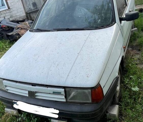 Белый Фиат Типо, объемом двигателя 1.4 л и пробегом 200 тыс. км за 336 $, фото 1 на Automoto.ua