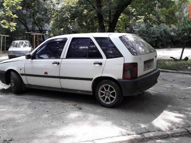 Белый Фиат Типо, объемом двигателя 0 л и пробегом 368 тыс. км за 1000 $, фото 1 на Automoto.ua