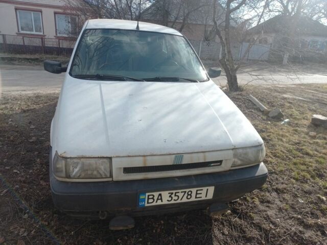 Белый Фиат Типо, объемом двигателя 0 л и пробегом 200 тыс. км за 800 $, фото 1 на Automoto.ua