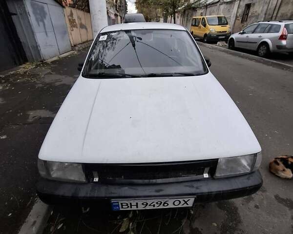 Білий Фіат Тіпо, об'ємом двигуна 1.93 л та пробігом 360 тис. км за 1500 $, фото 1 на Automoto.ua