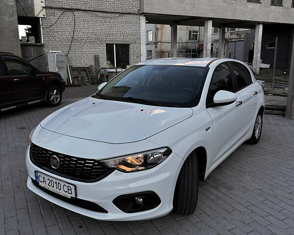 Білий Фіат Тіпо, об'ємом двигуна 1.37 л та пробігом 127 тис. км за 6500 $, фото 1 на Automoto.ua