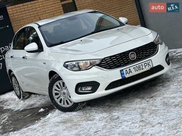 Белый Фиат Типо, объемом двигателя 1.6 л и пробегом 130 тыс. км за 9200 $, фото 1 на Automoto.ua