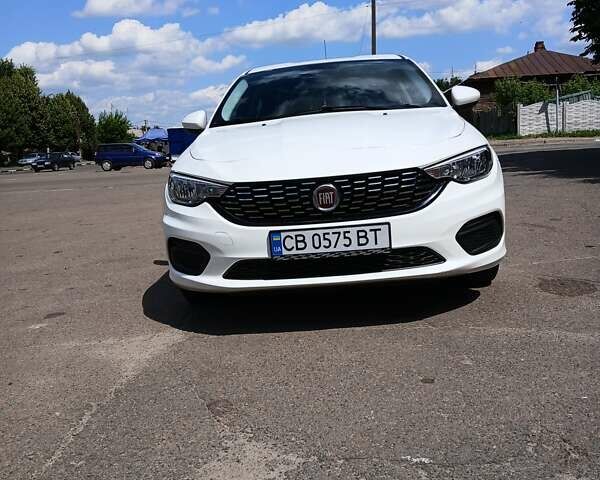Білий Фіат Тіпо, об'ємом двигуна 1.37 л та пробігом 72 тис. км за 9300 $, фото 1 на Automoto.ua