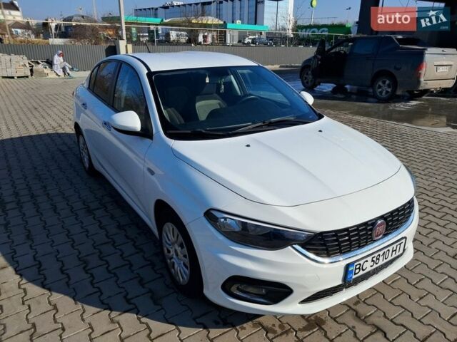 Білий Фіат Тіпо, об'ємом двигуна 1.37 л та пробігом 119 тис. км за 8600 $, фото 1 на Automoto.ua