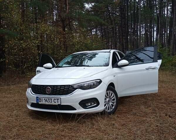 Белый Фиат Типо, объемом двигателя 1.4 л и пробегом 170 тыс. км за 9200 $, фото 1 на Automoto.ua
