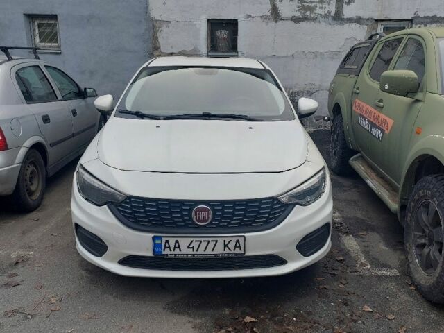 Білий Фіат Тіпо, об'ємом двигуна 1.4 л та пробігом 240 тис. км за 4700 $, фото 1 на Automoto.ua