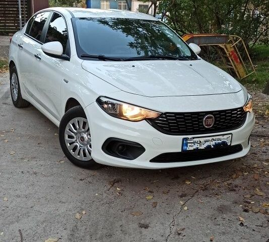 Білий Фіат Тіпо, об'ємом двигуна 1.4 л та пробігом 170 тис. км за 8300 $, фото 1 на Automoto.ua